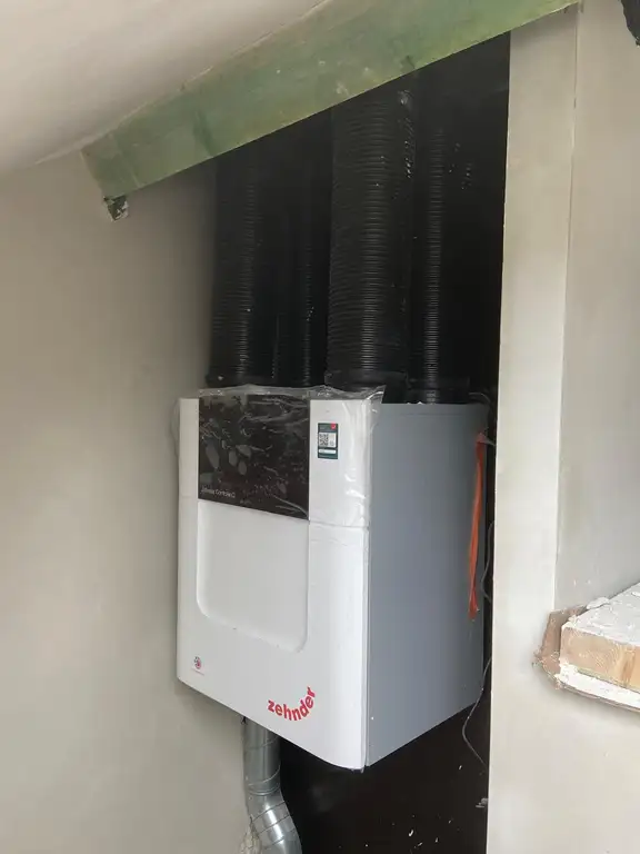 Groupe de ventilation double flux encastré, posé par MEZATEC